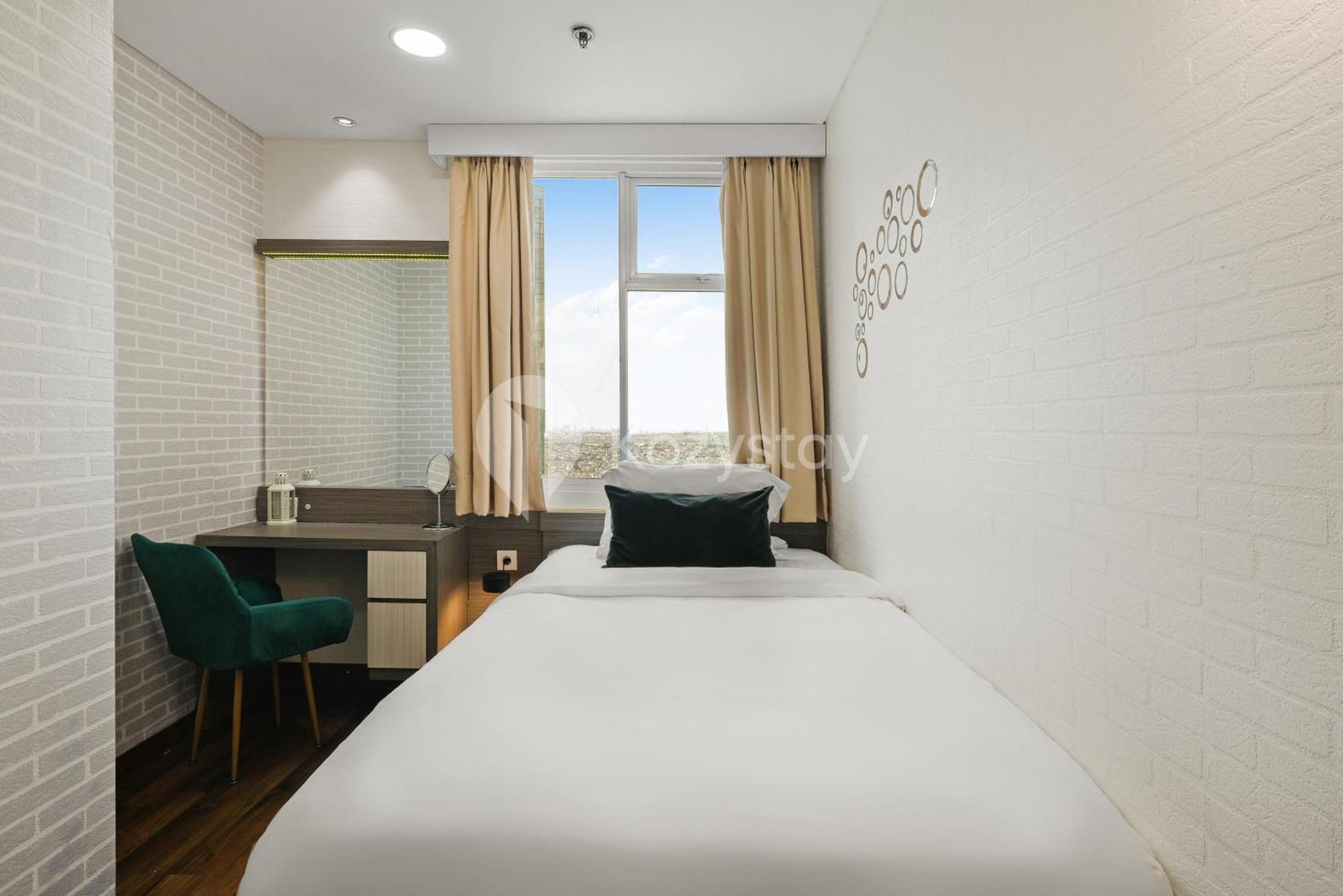 Meadow By Kozystay - Newly Renovated - Kebon Jeruk Jakarta Buitenkant foto